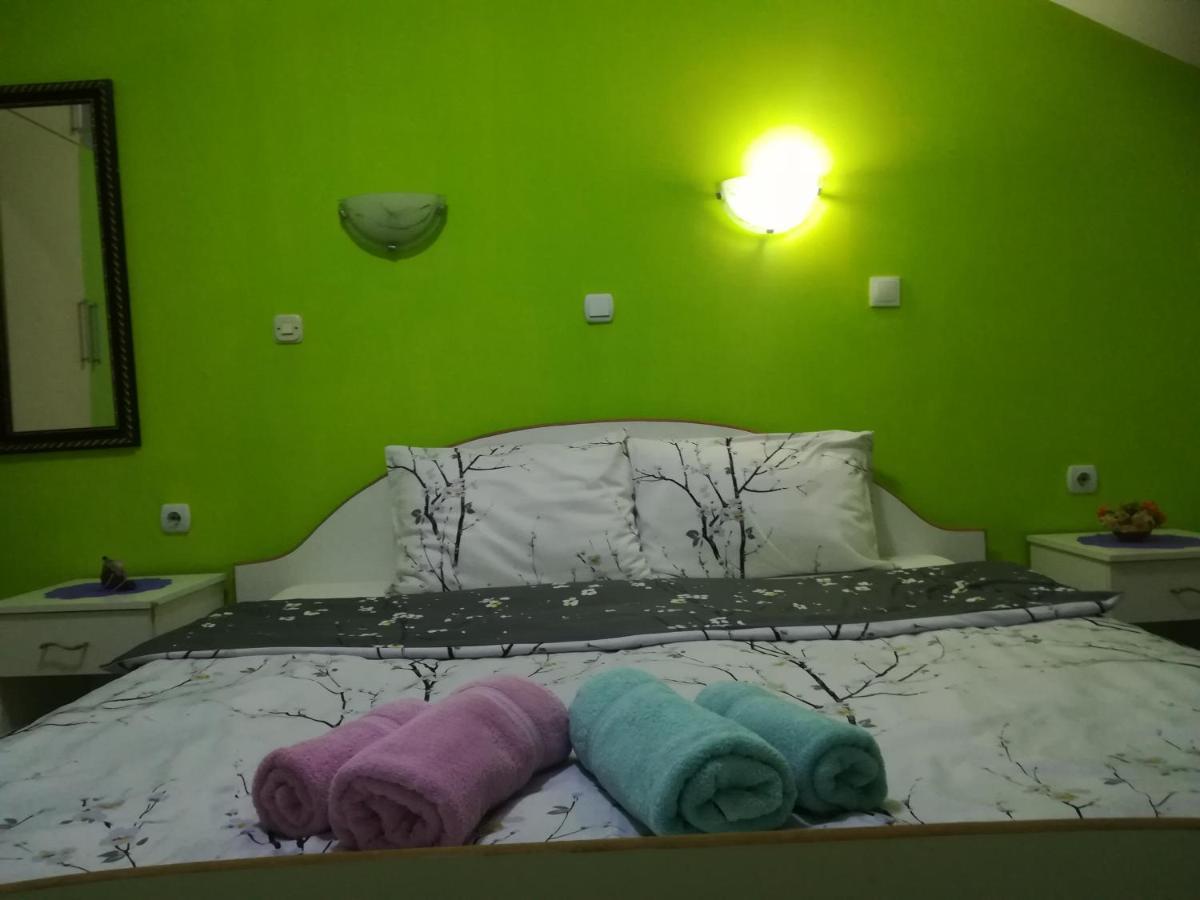 Karoski Apartments & Suites Ohrid Buitenkant foto