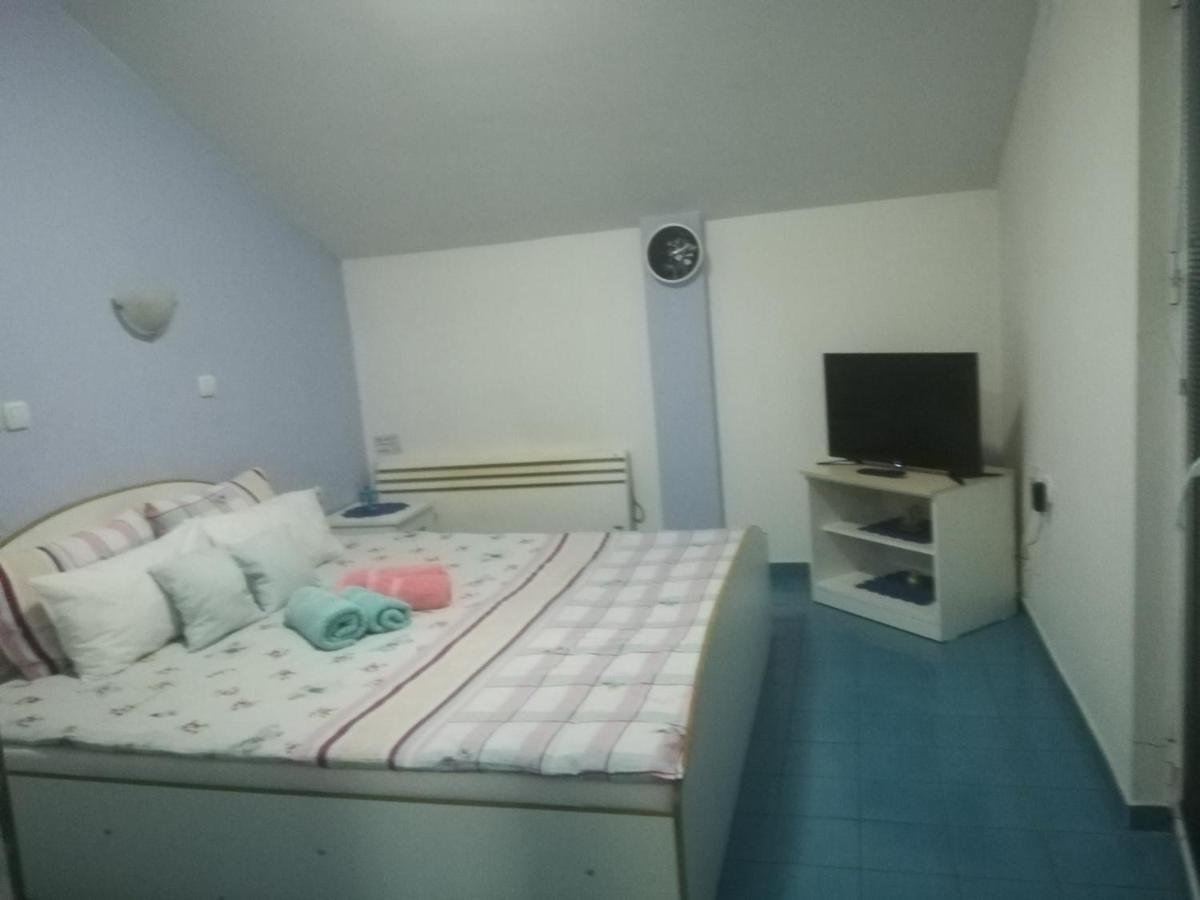 Karoski Apartments & Suites Ohrid Buitenkant foto