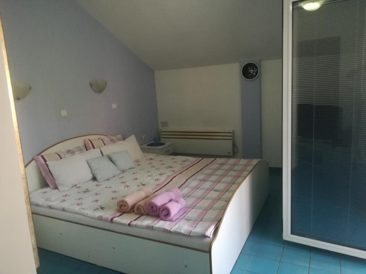 Karoski Apartments & Suites Ohrid Buitenkant foto