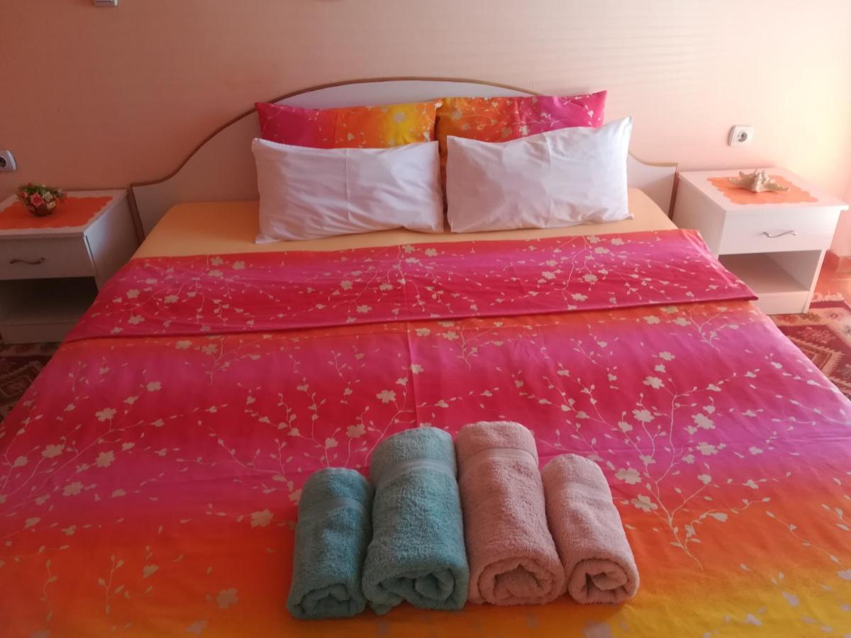 Karoski Apartments & Suites Ohrid Buitenkant foto