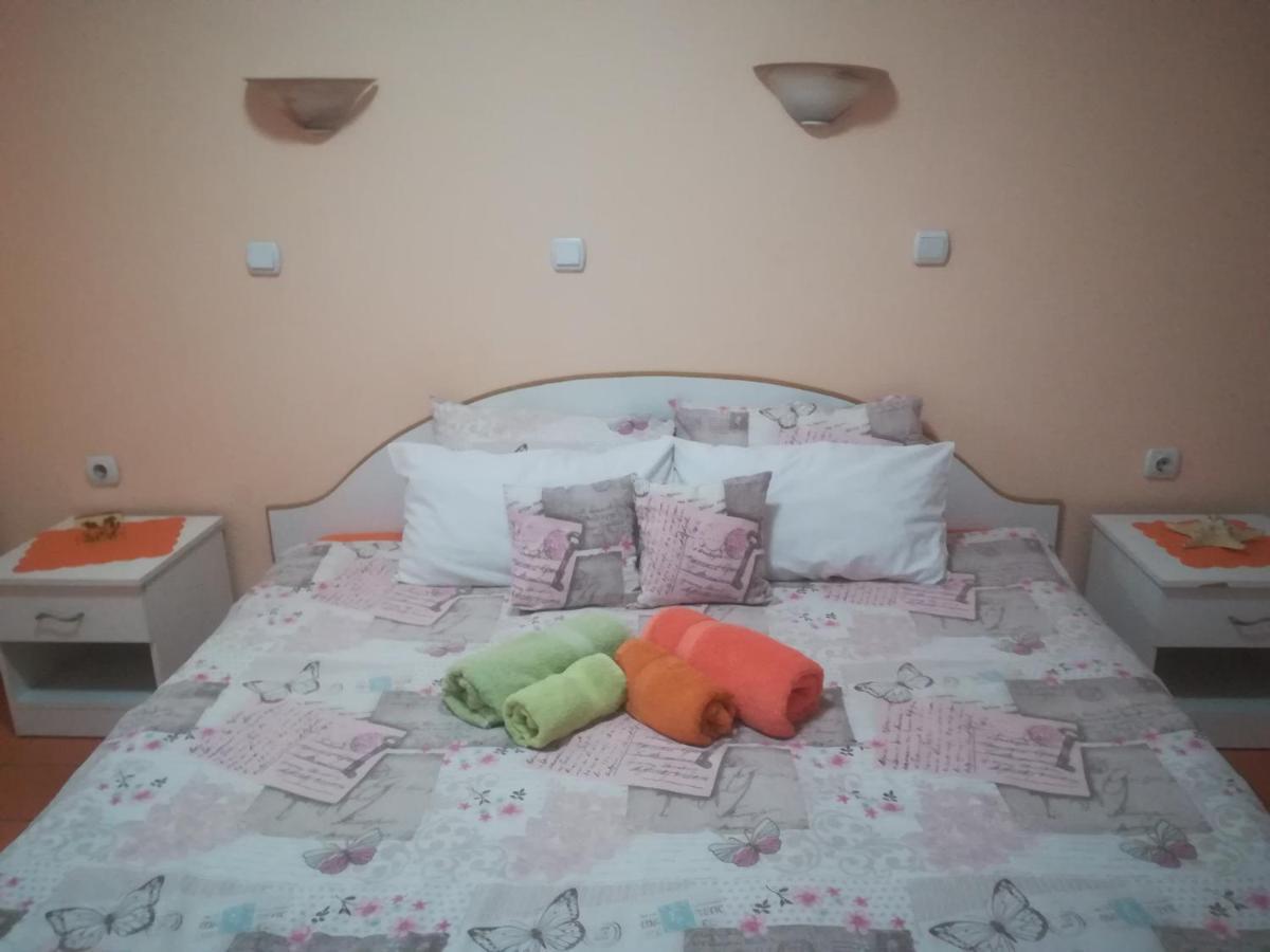 Karoski Apartments & Suites Ohrid Buitenkant foto