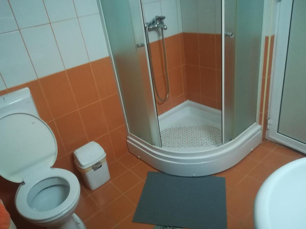Karoski Apartments & Suites Ohrid Buitenkant foto