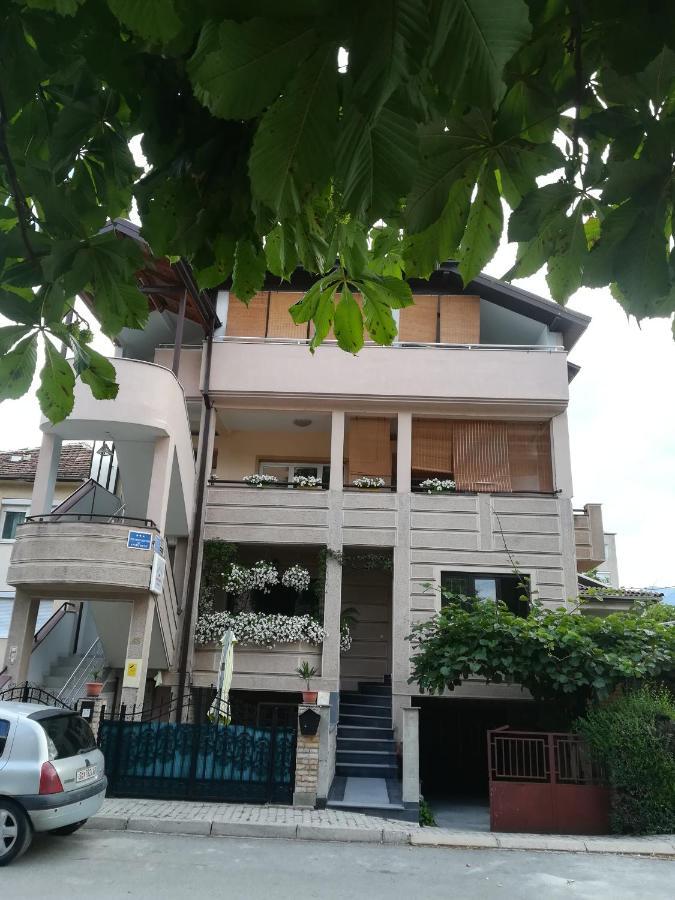 Karoski Apartments & Suites Ohrid Buitenkant foto